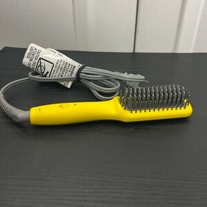 Drybar Mini Heated Travel Straightening Brush 900-2160-4 Baby Brush Crush